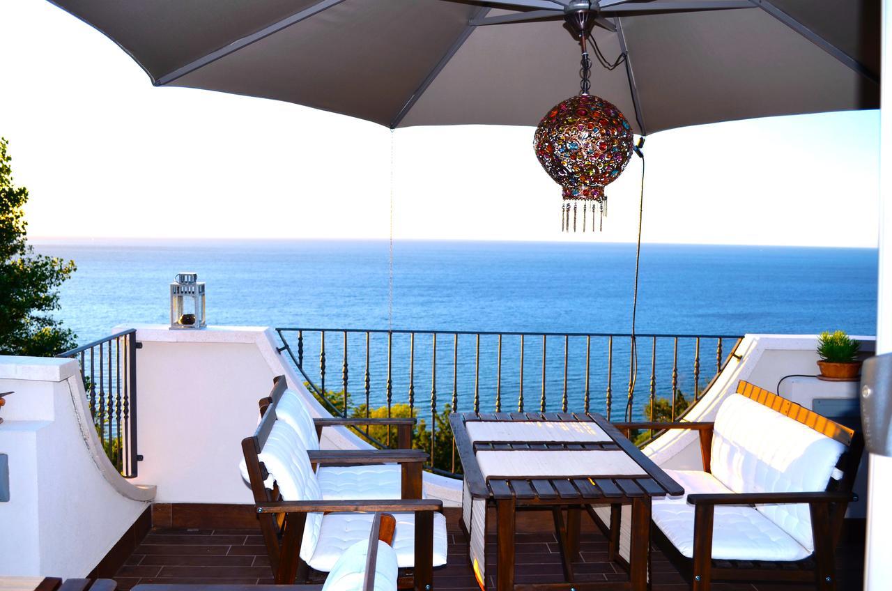 Bahita - Betty'S B&B Gabicce Mare Kültér fotó