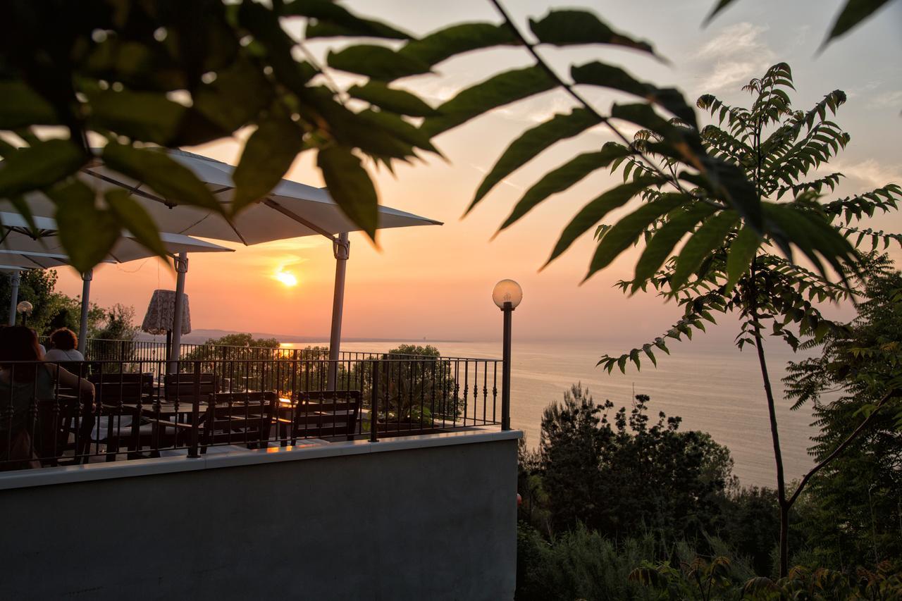 Bahita - Betty'S B&B Gabicce Mare Kültér fotó
